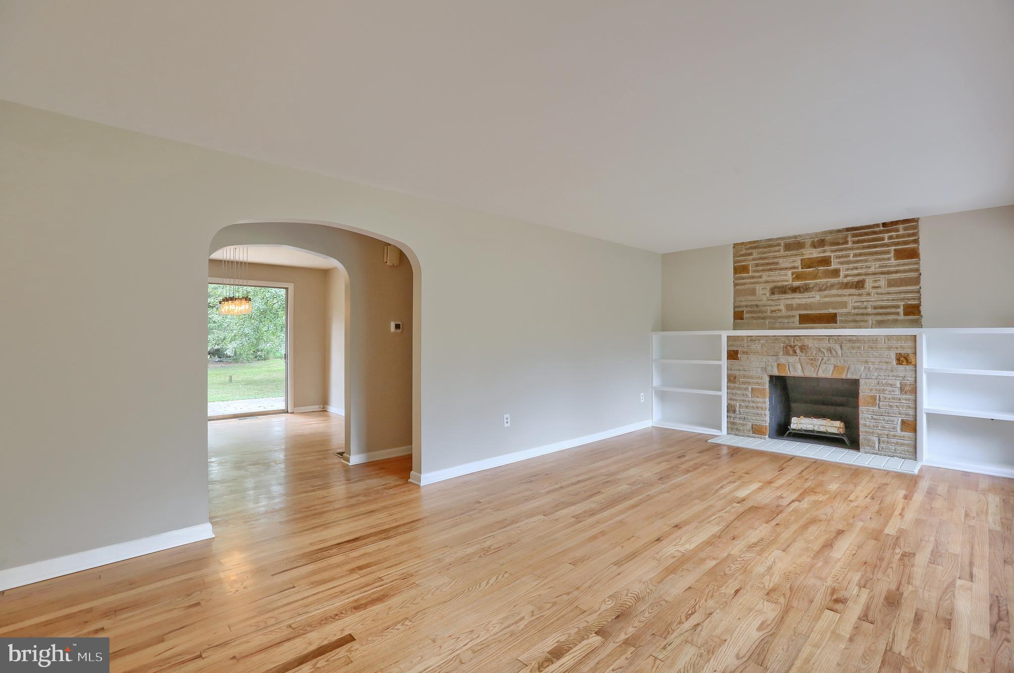 4203 Mc Intosh Road Harrisburg, PA 17112 - Photo 6 of 33 Gallery Image 6