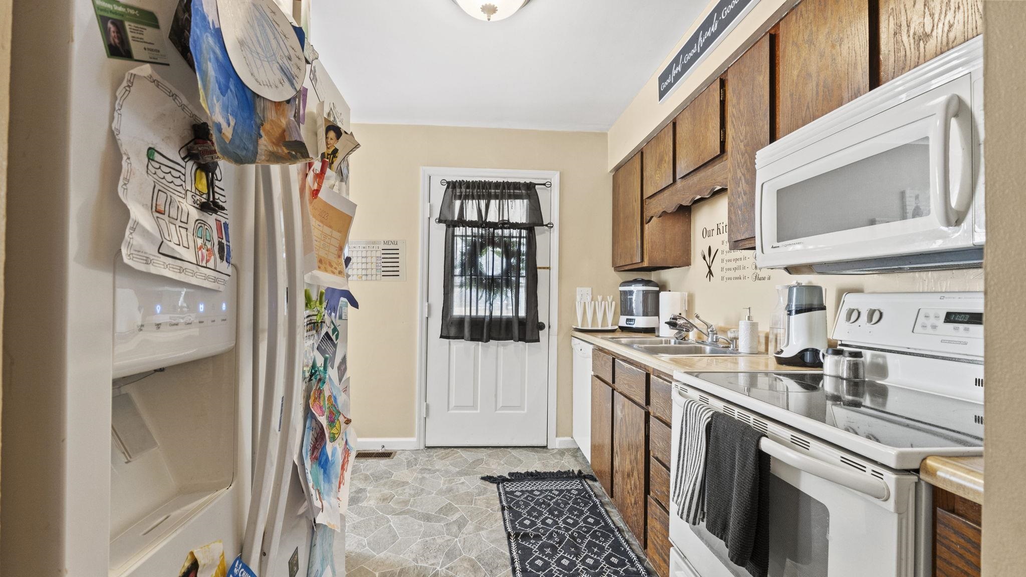 125 Riverview Road Warren, IN 46792 - Photo 15 of 35