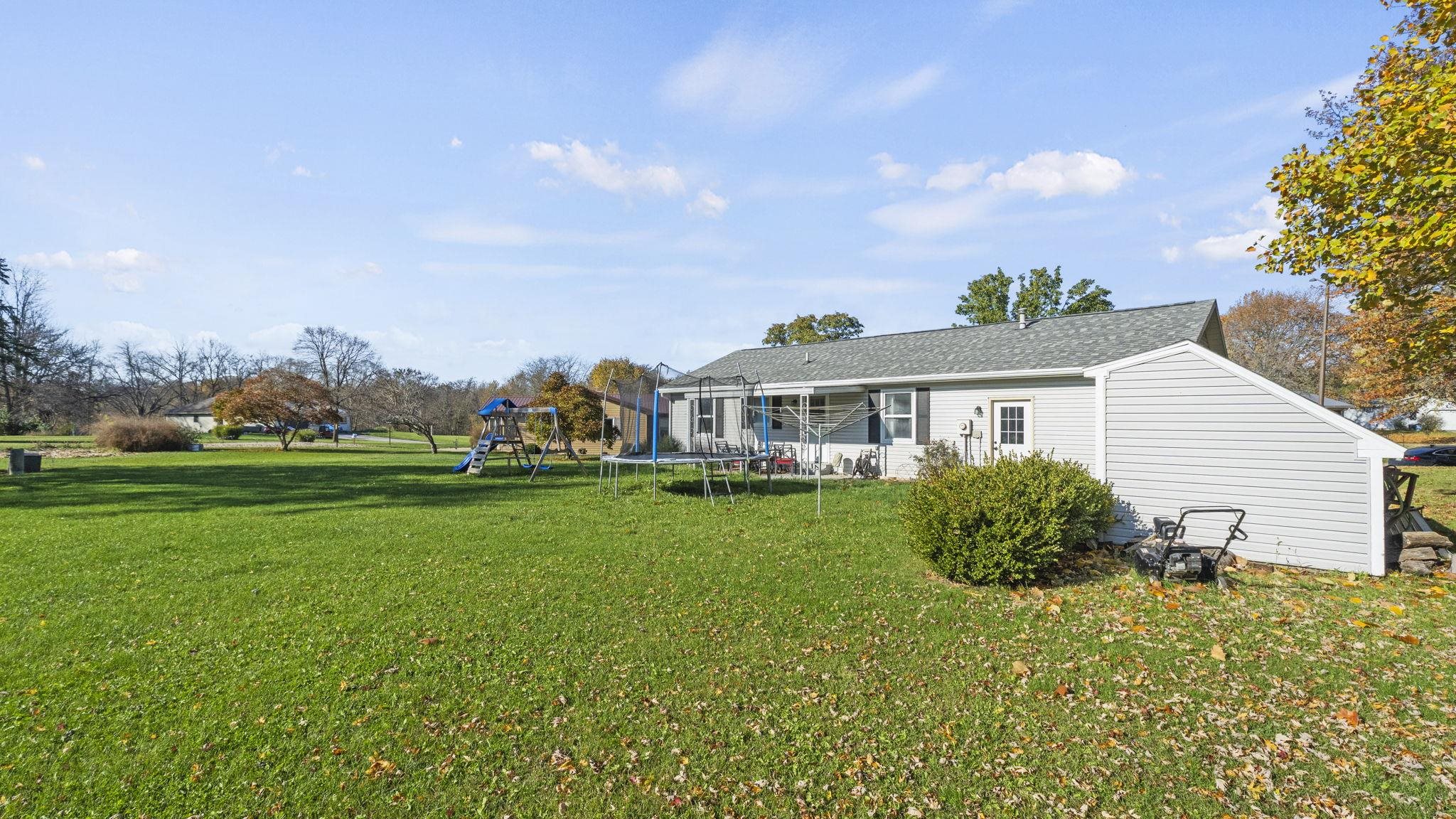 125 Riverview Road Warren, IN 46792 - Photo 33 of 35