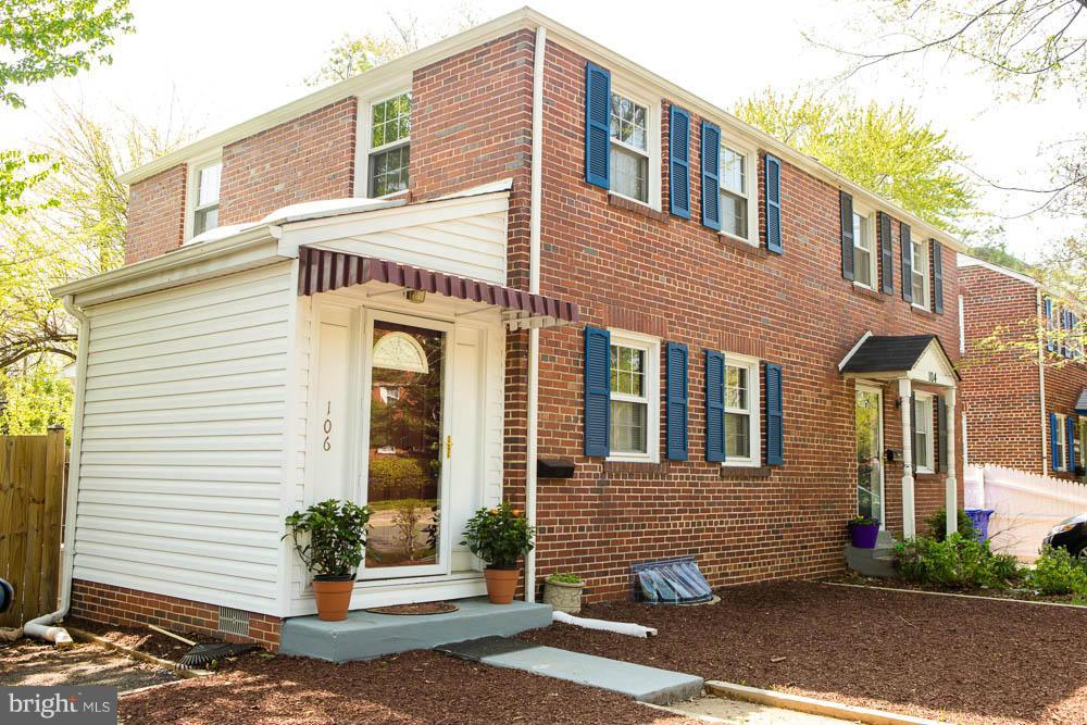 106 South Glebe Road Arlington, VA 22204 - Photo 1 of 28 a front view of a house