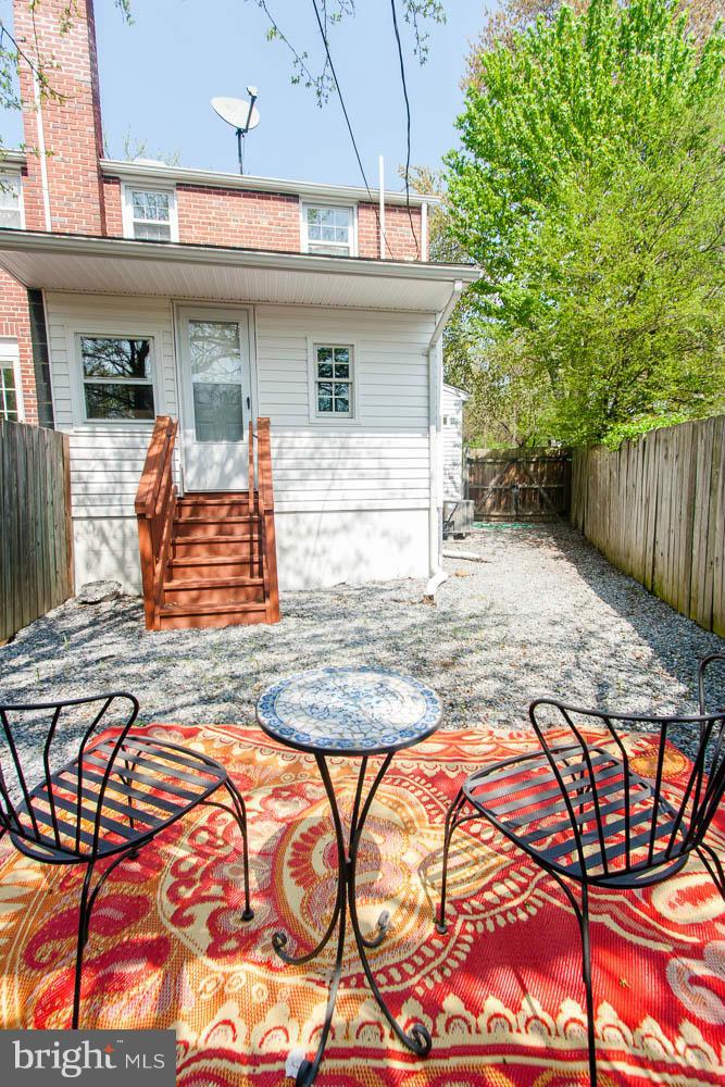 106 South Glebe Road Arlington, VA 22204 - Photo 16 of 28 a view of outdoor kitchen