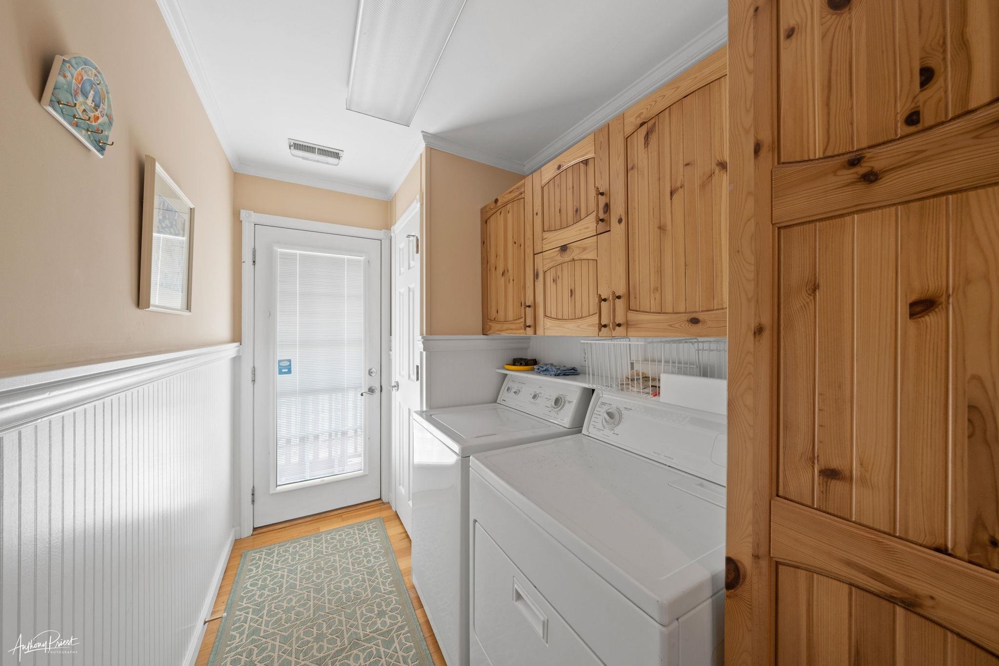 2968 First Avenue Avalon, NJ 08202 - Photo 6 of 23 a bathroom with a sink a toilet and shower