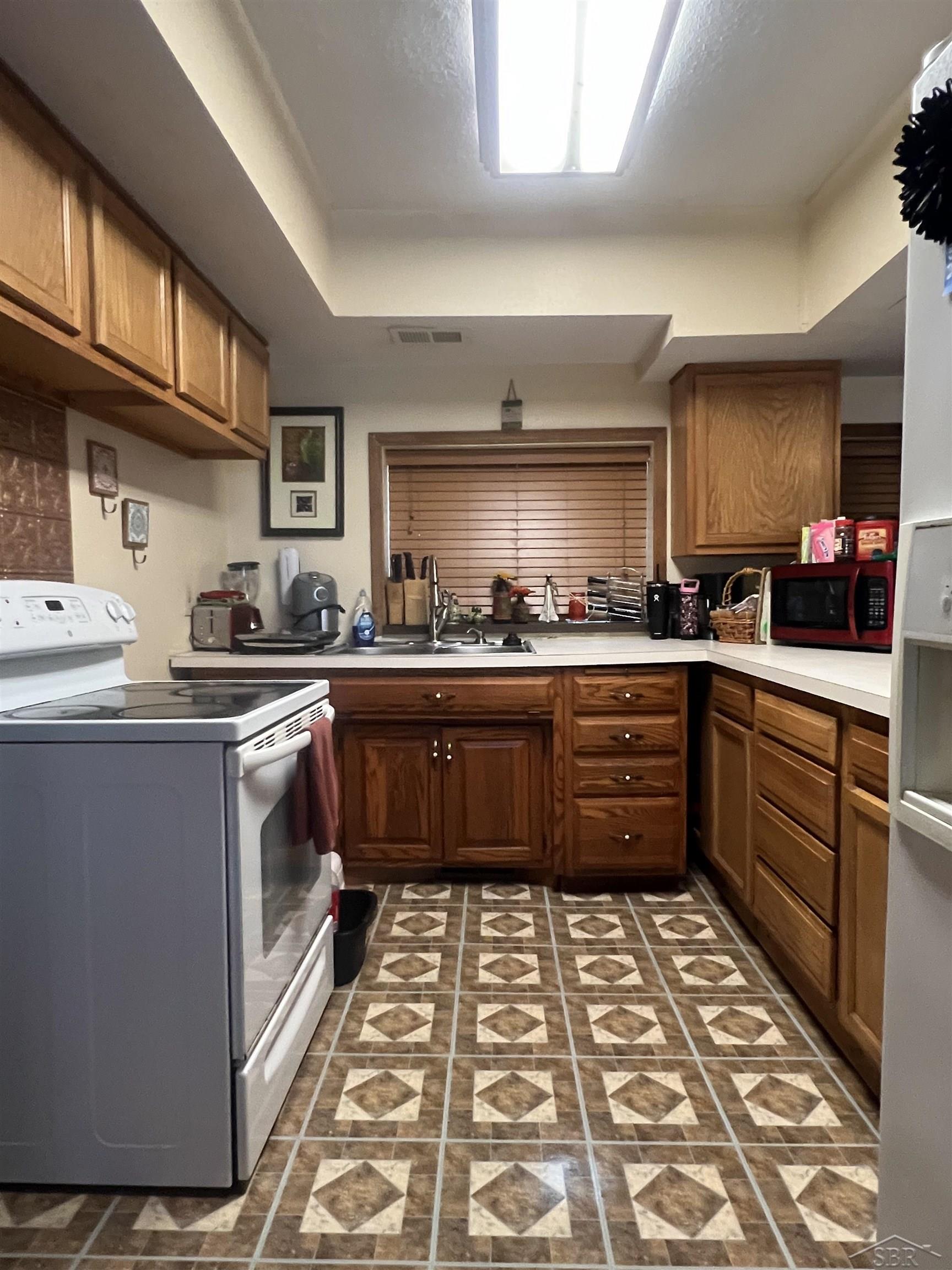 5016 Hess Road Saginaw, MI 48601 - Photo 9 of 33 Gallery Image 9