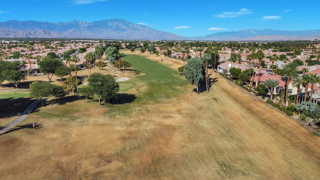 38635 Orangecrest Road Palm Desert, CA 92211 - Photo 33 of 34 a view of a lake with a city