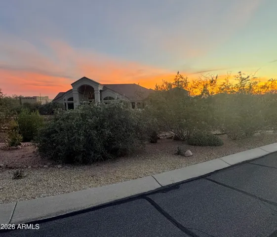 a view of a outdoor space