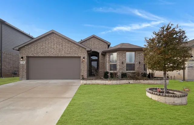 $2,400 | 716 Shepperton Way, Fort Worth, TX 76247