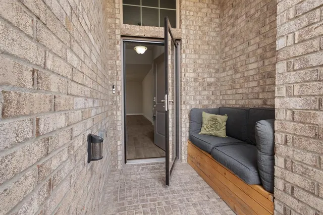 $2,400 | 716 Shepperton Way, Fort Worth, TX 76247