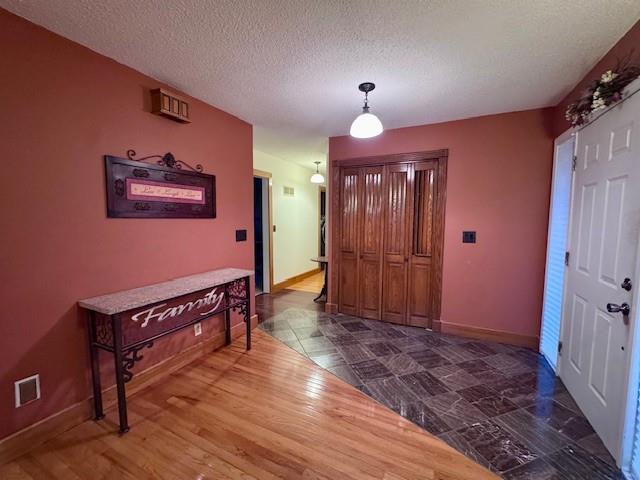 1335 2000th Street Iola, KS 66749 - Photo 6 of 43