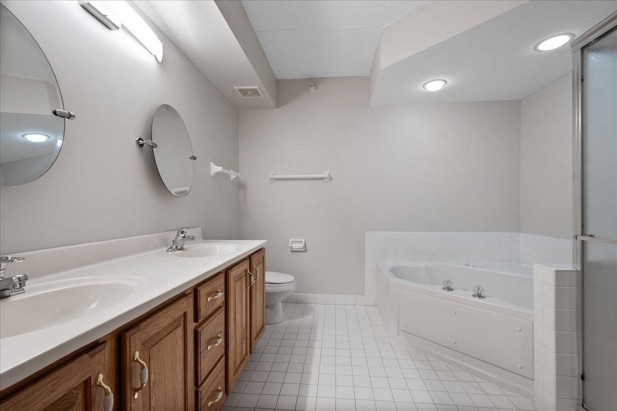 400 South NW Highway, Unit 301B Park Ridge, IL 60068 - Photo 16 of 22