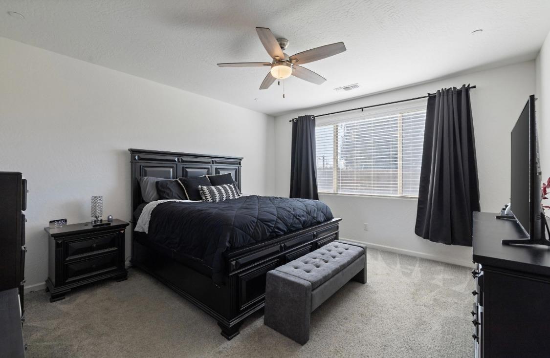 499 Daphne Lane Lemoore, CA 93245 - Photo 16 of 26