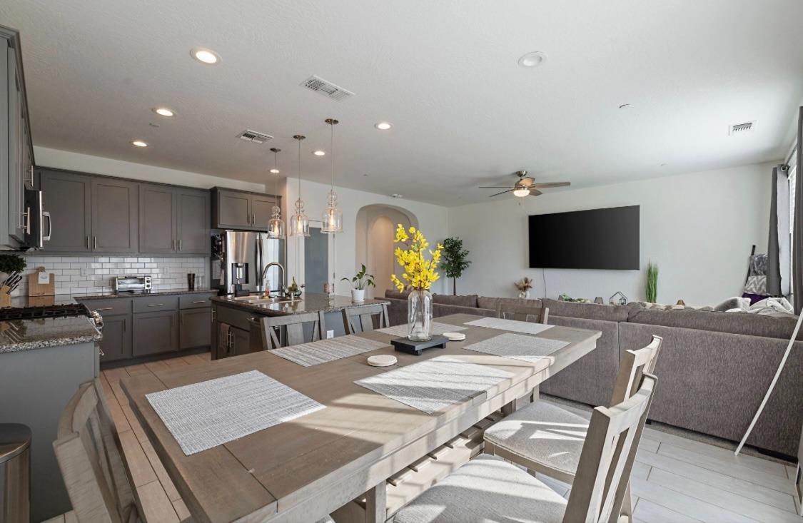 499 Daphne Lane Lemoore, CA 93245 - Photo 9 of 26