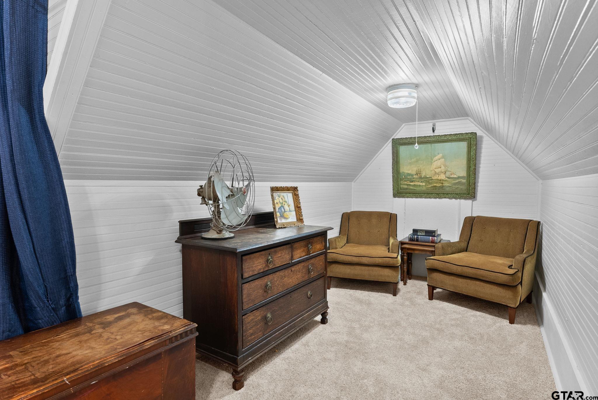 911 West Houston Street Tyler, TX 75702 - Photo 36 of 48 a living room with furniture