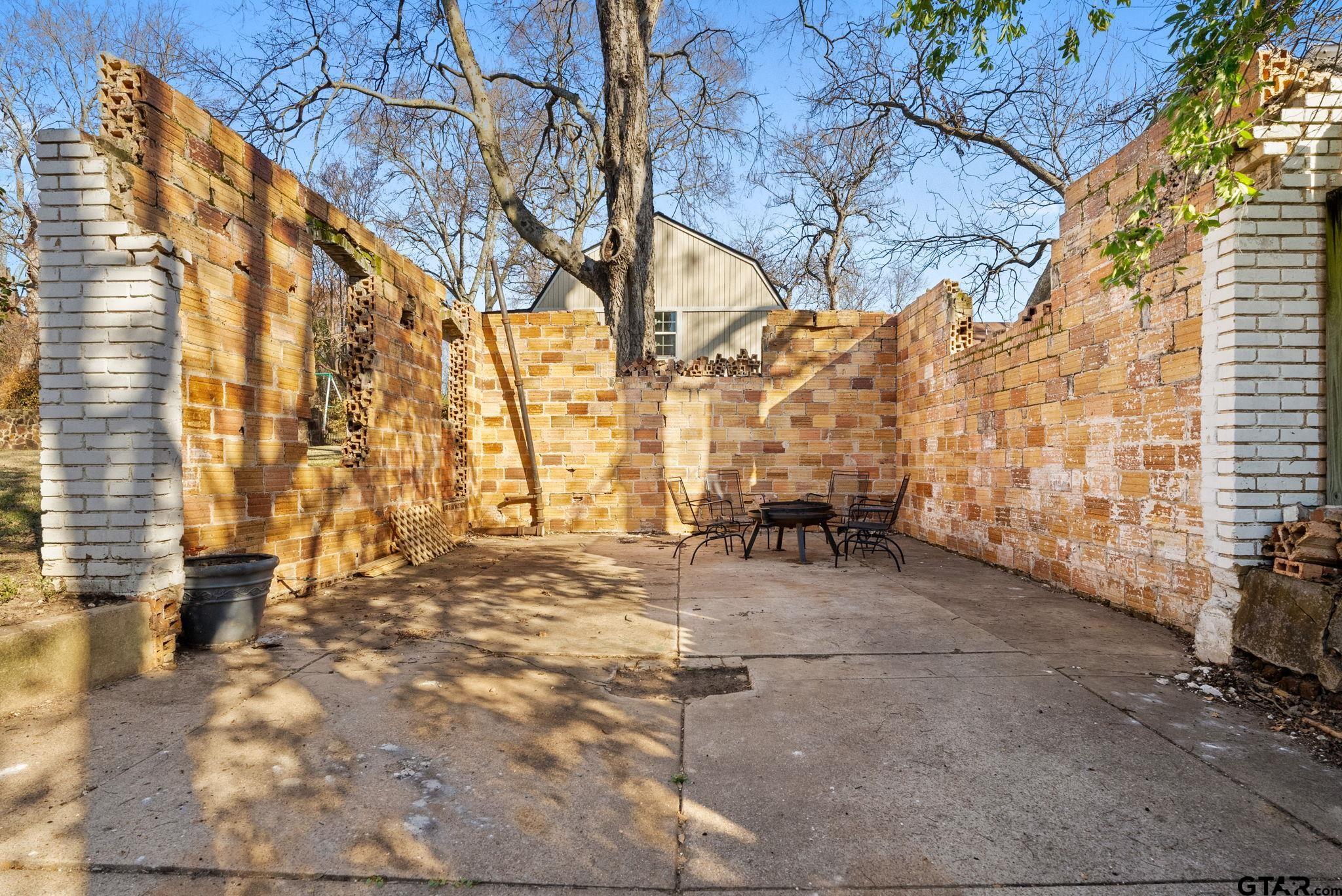 911 West Houston Street Tyler, TX 75702 - Photo 40 of 48