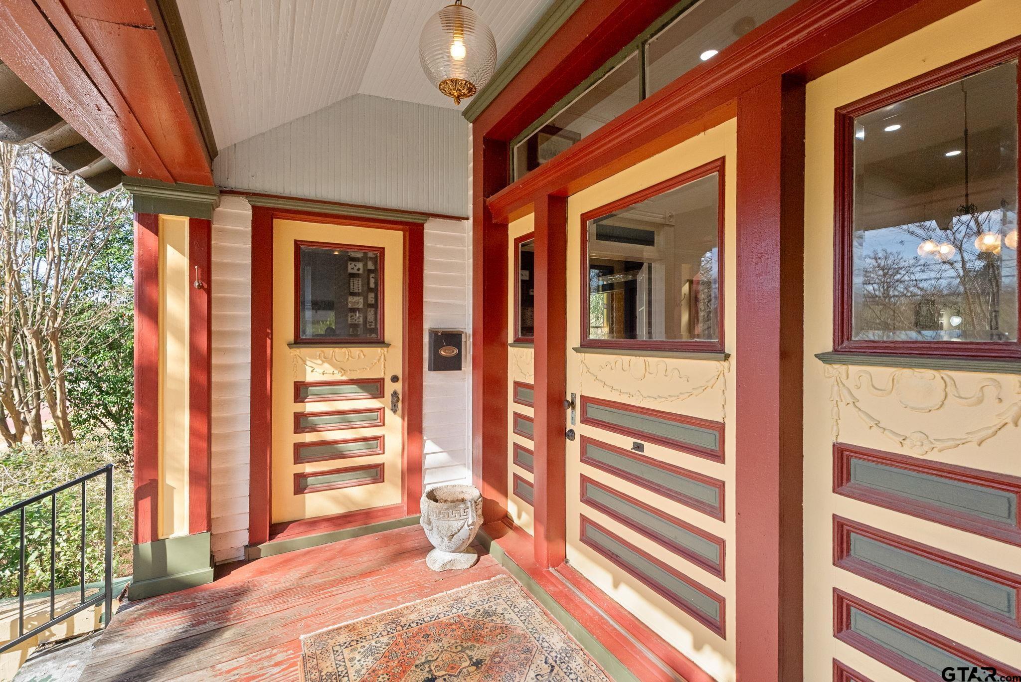 911 West Houston Street Tyler, TX 75702 - Photo 5 of 48