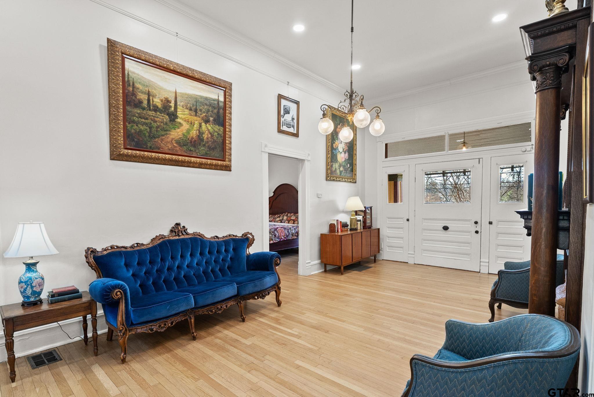 911 West Houston Street Tyler, TX 75702 - Photo 8 of 48