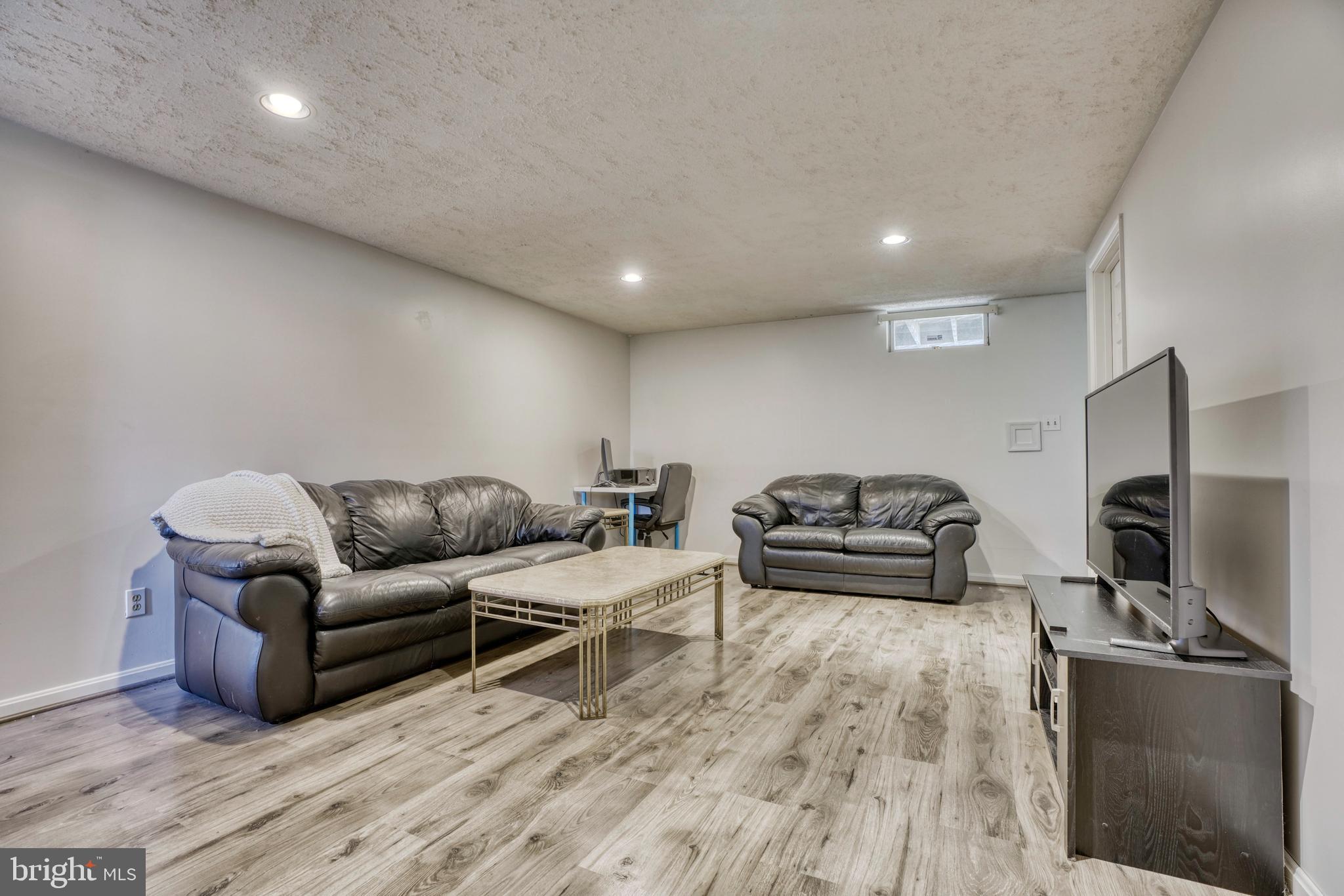 20 Powder View Court Baltimore, MD 21236 - Photo 27 of 37 New LVP flooring