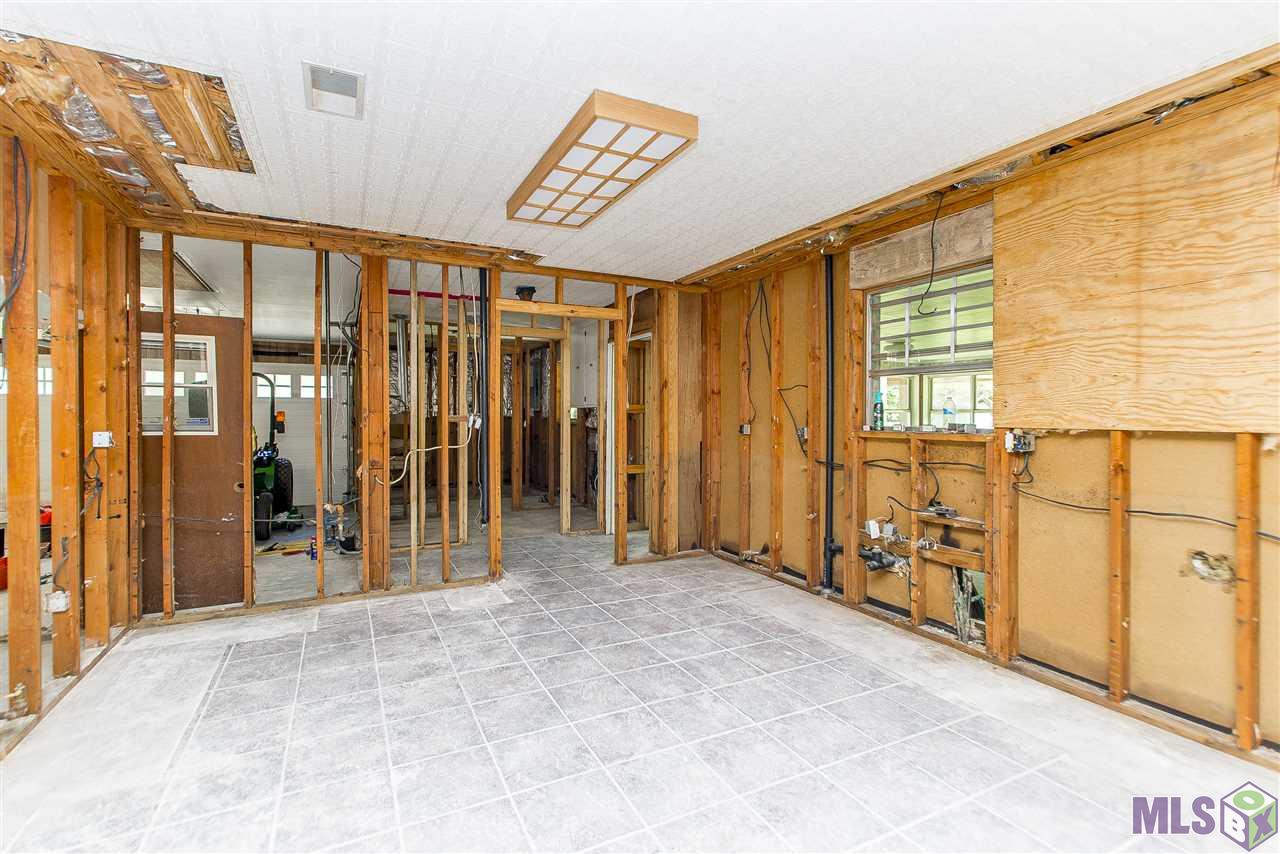 11110 Savoy Road St. Amant, LA 70774 - Photo 14 of 28 Gallery Image 14