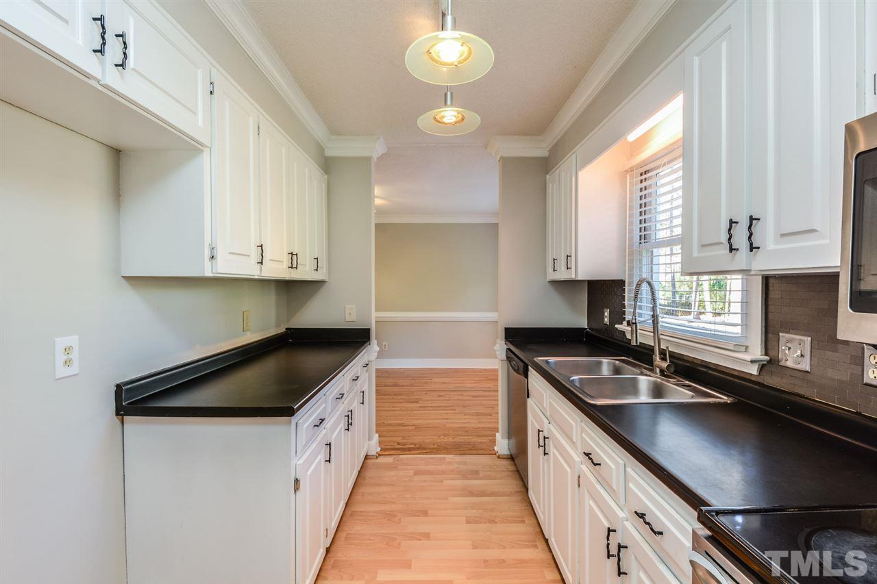 7409 Wedgestone Court Raleigh, NC 27615 - Photo 3 of 15 Gallery Image 3
