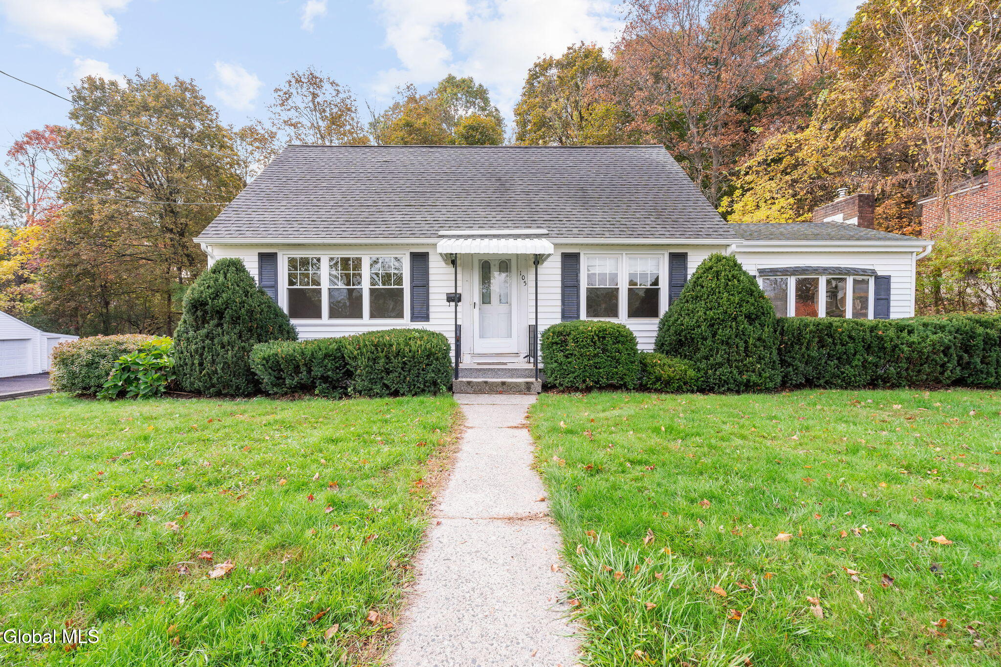 1-web-or-mls-105-overlook-ave