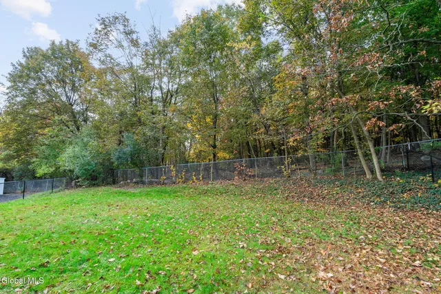 $349,900 | 105 Overlook Avenue, Colonie, NY 12110