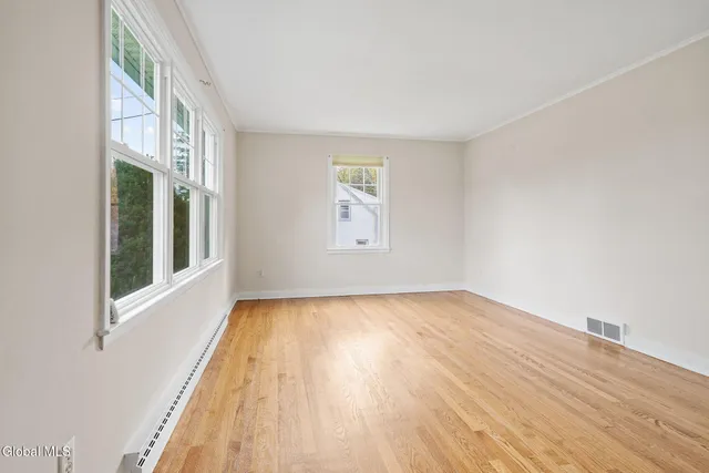 $349,900 | 105 Overlook Avenue, Colonie, NY 12110