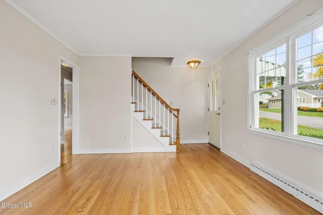 $349,900 | 105 Overlook Avenue, Colonie, NY 12110