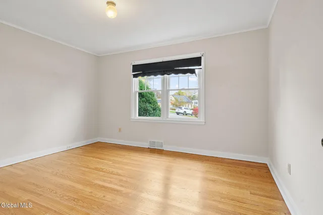 $349,900 | 105 Overlook Avenue, Colonie, NY 12110