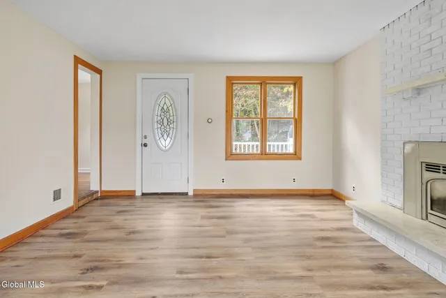 $349,900 | 105 Overlook Avenue, Colonie, NY 12110