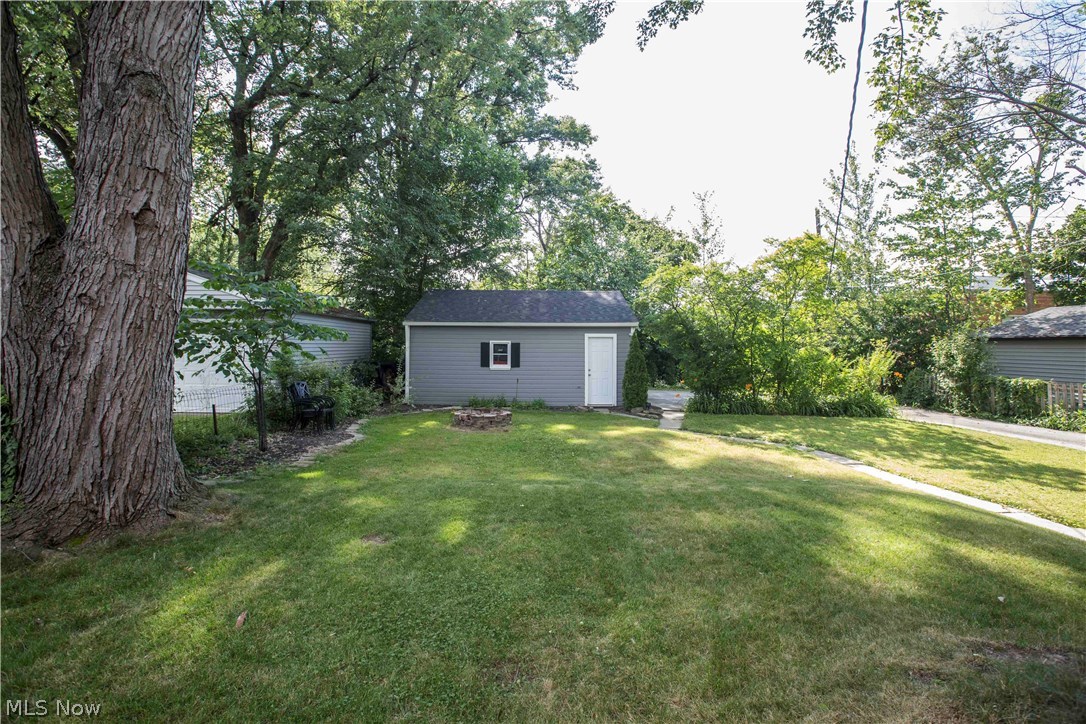 1352 Plainfield Road Cleveland, OH 44121 - Photo 20 of 22