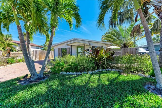 $7,500 | 730 Fox Street, Longboat Key, FL 34228