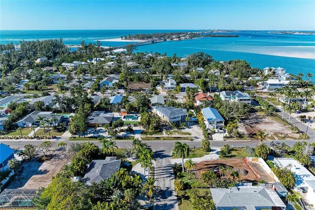 $7,500 | 730 Fox Street, Longboat Key, FL 34228