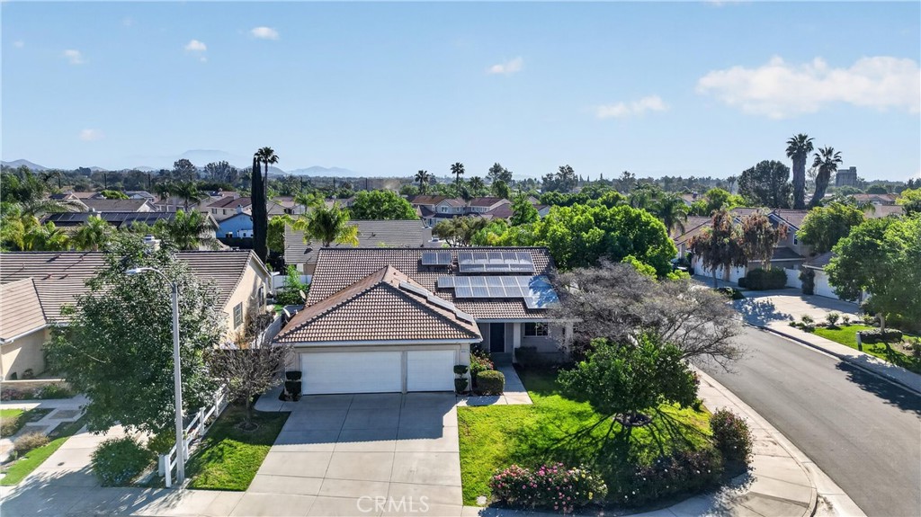 24501 Corte Rojelio Murrieta, CA 92562 - Photo 6 of 34