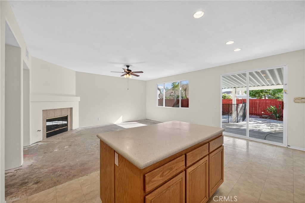 24501 Corte Rojelio Murrieta, CA 92562 - Photo 8 of 34