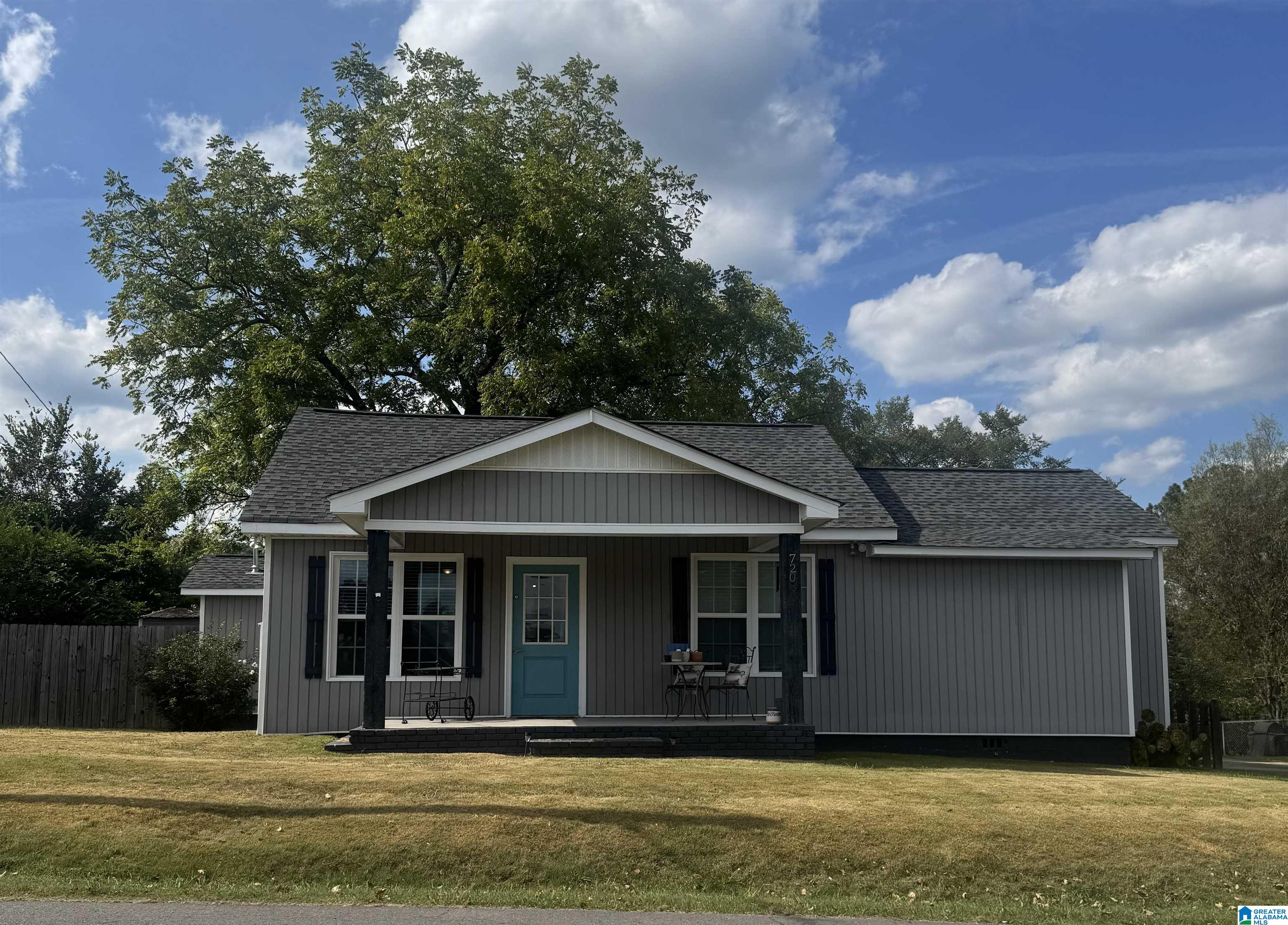720 1st Avenue East Oneonta, AL 35121 - Photo 1 of 21