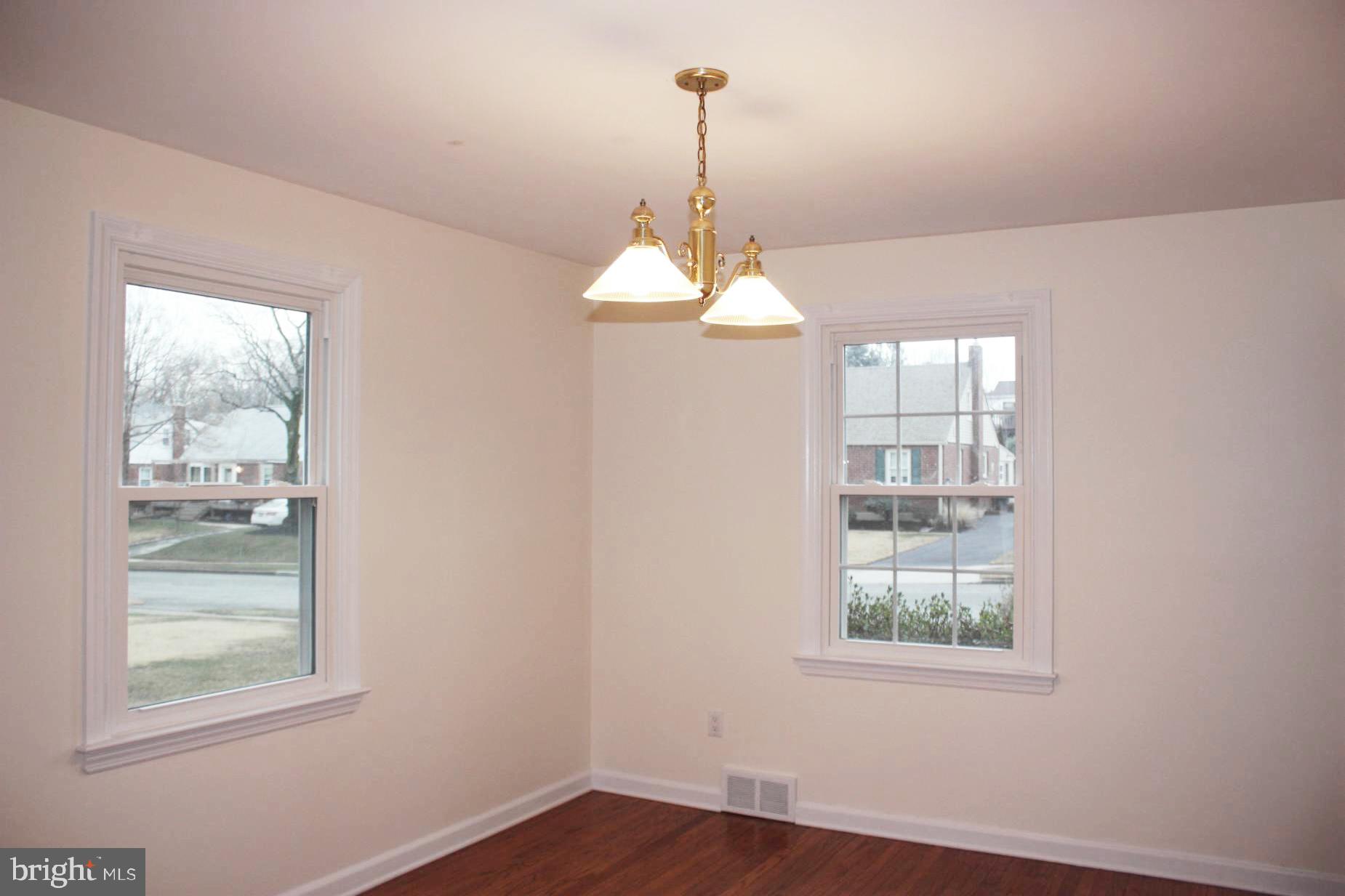 216 Merrybrook Drive Havertown, PA 19083 - Photo 4 of 10