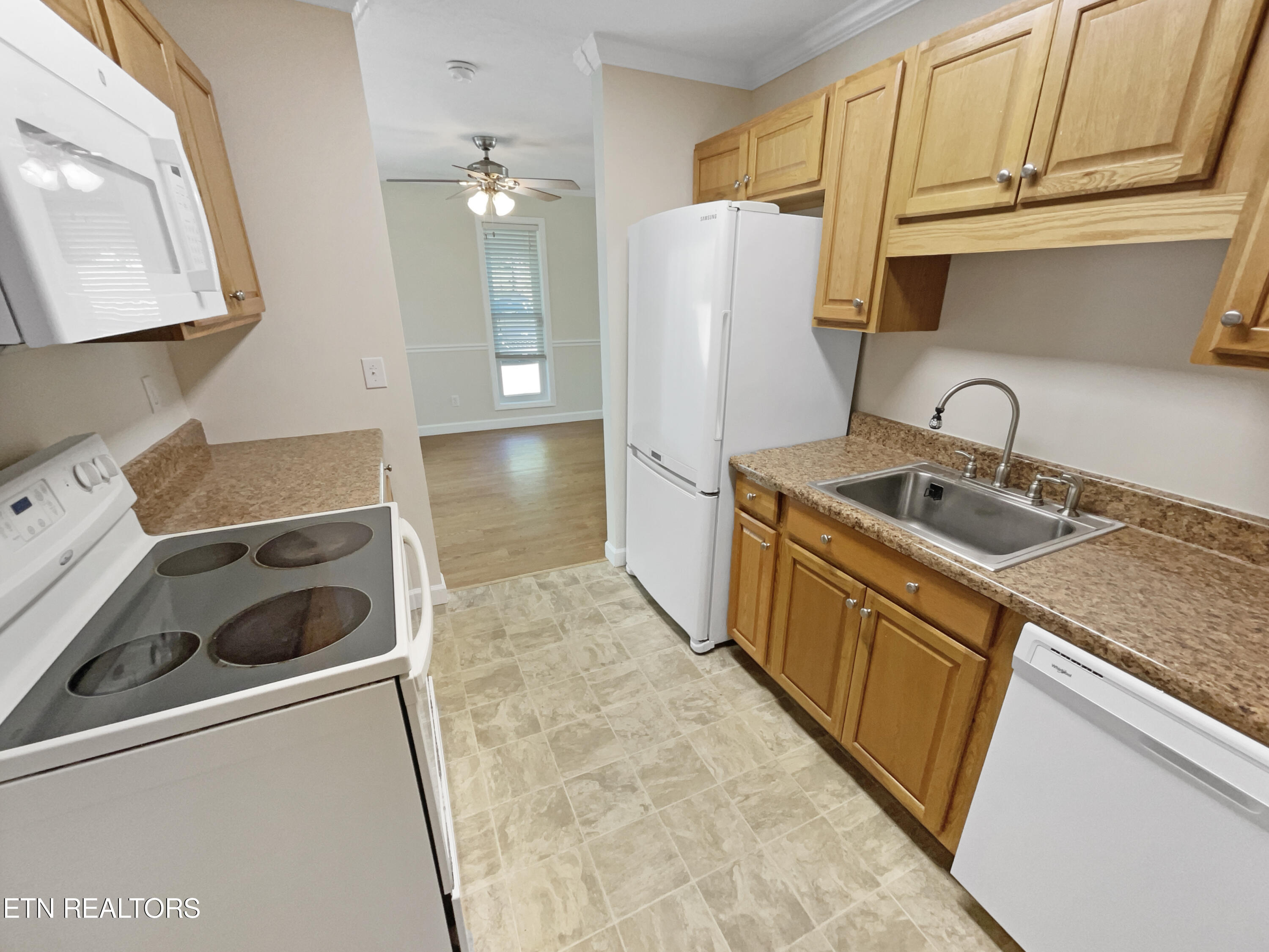 702 Hayes Street Alcoa, TN 37701 - Photo 8 of 20 listing_7