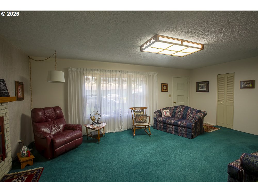 2448 Century Loop La Grande, OR 97850 - Photo 4 of 28