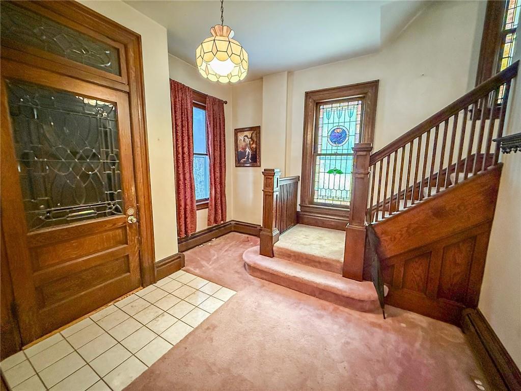 453 East Pearl Street Butler, PA 16001 - Photo 4 of 41