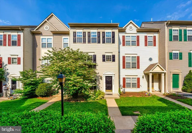 $2,800 | 12121 Amber Ridge Circle, Germantown, MD 20876