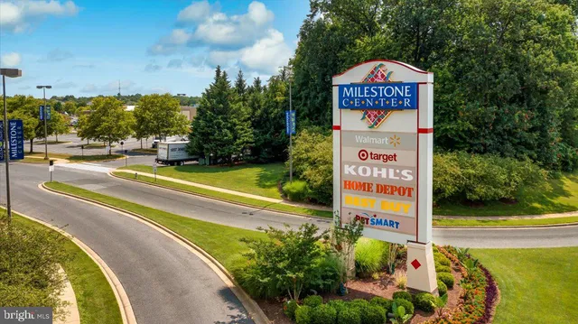 $2,800 | 12121 Amber Ridge Circle, Germantown, MD 20876