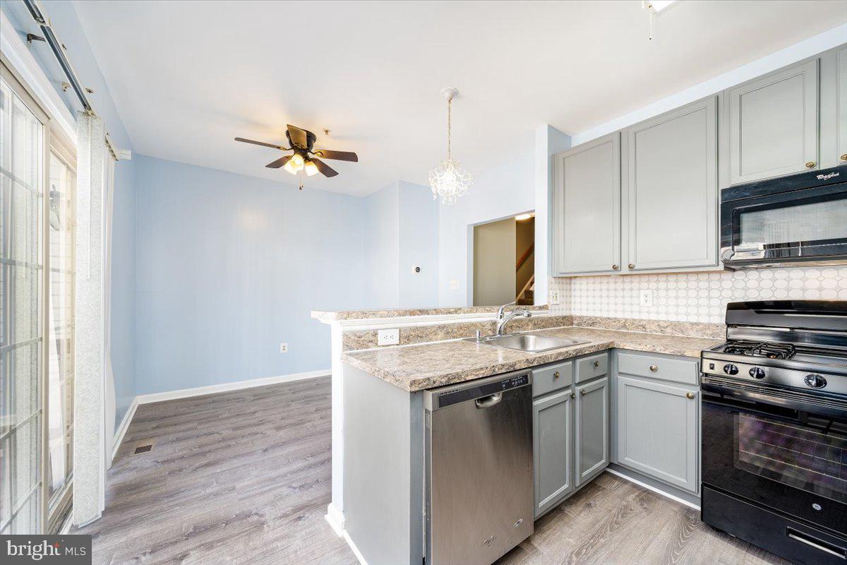 12121 Amber Ridge Circle Germantown, MD 20876 - Photo 6 of 47