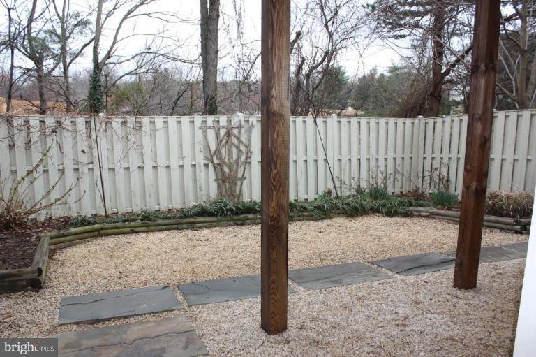8528 Bells Ridge Terrace Potomac, MD 20854 - Photo 22 of 26 Private fenced rear yard