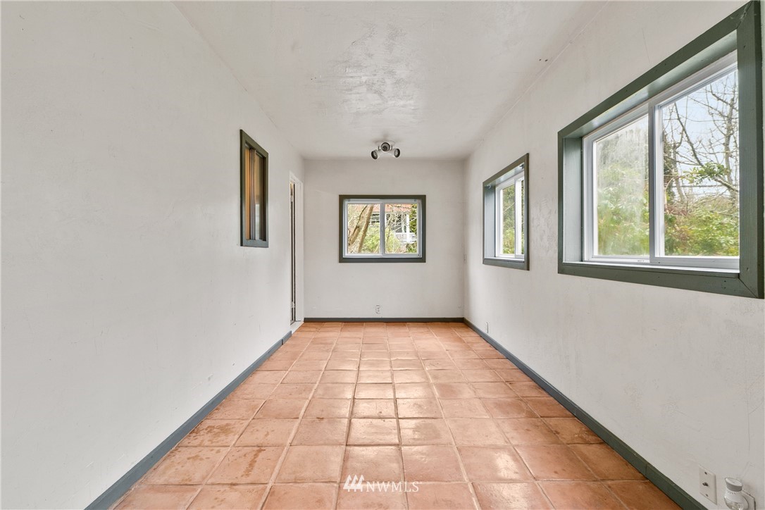 519 Quince Street Northeast Olympia, WA 98506 - Photo 16 of 39 a view of an empty room with windows
