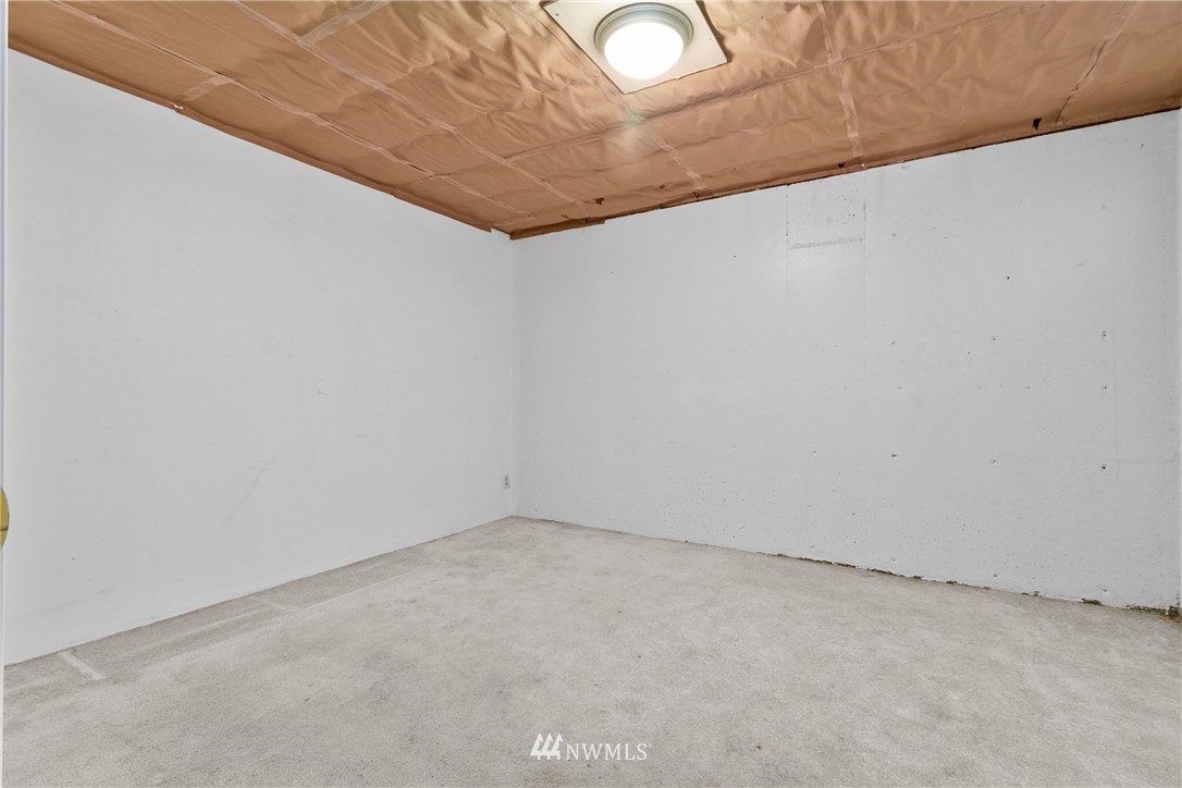 519 Quince Street Northeast Olympia, WA 98506 - Photo 29 of 39 a view of small space