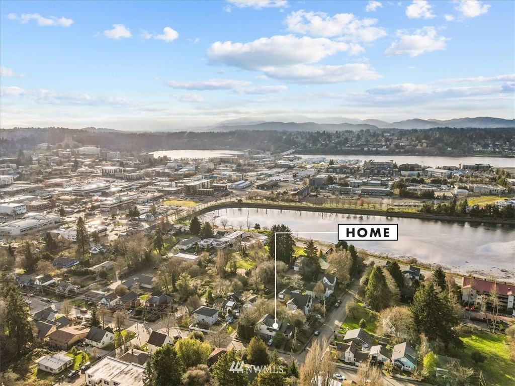 519 Quince Street Northeast Olympia, WA 98506 - Photo 39 of 39 a view of city and ocean