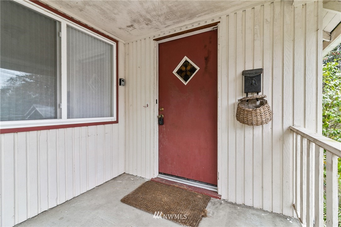 519 Quince Street Northeast Olympia, WA 98506 - Photo 4 of 39