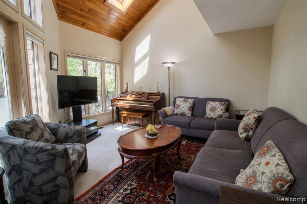 1305 Kings Pointe Road Grand Blanc, MI 48439 - Photo 24 of 71 Gallery Image 24