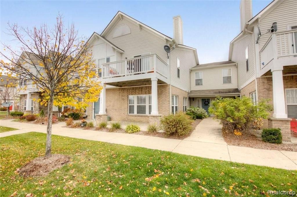 1715 Welland Street Howell, MI 48855 - Photo 1 of 20