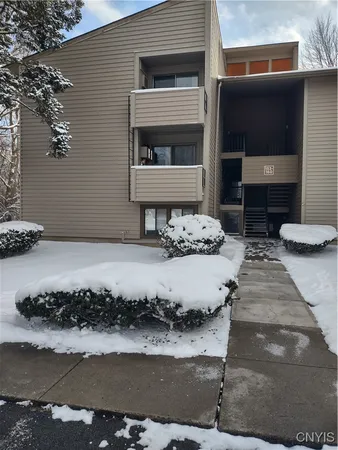 $1,950 | 153 Watertree Drive, De Witt, NY 13057