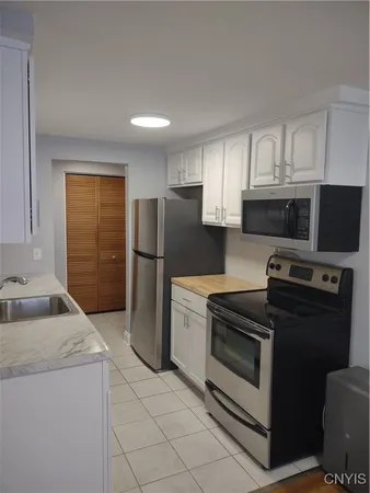 $1,950 | 153 Watertree Drive, De Witt, NY 13057
